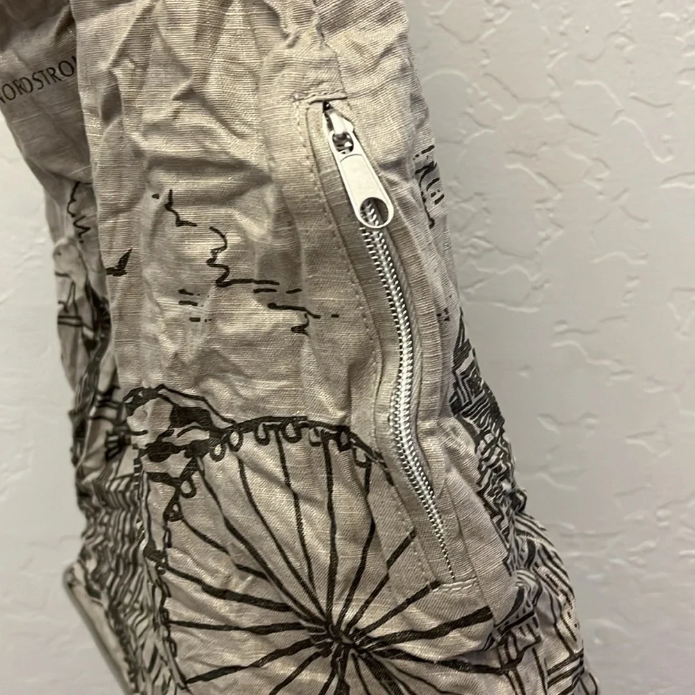 Nordstrom Tote Bag NWT Cityscape Silver Travel Fold Zip Up Packable Reusable